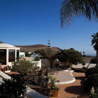 The villa - terrace - Breathing Space Retreats - breathguru